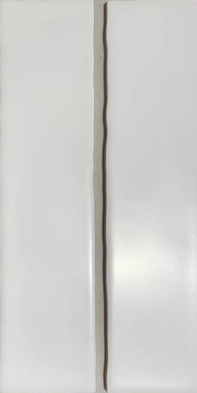 Sassy Matt White Wave Edge 75×300mm