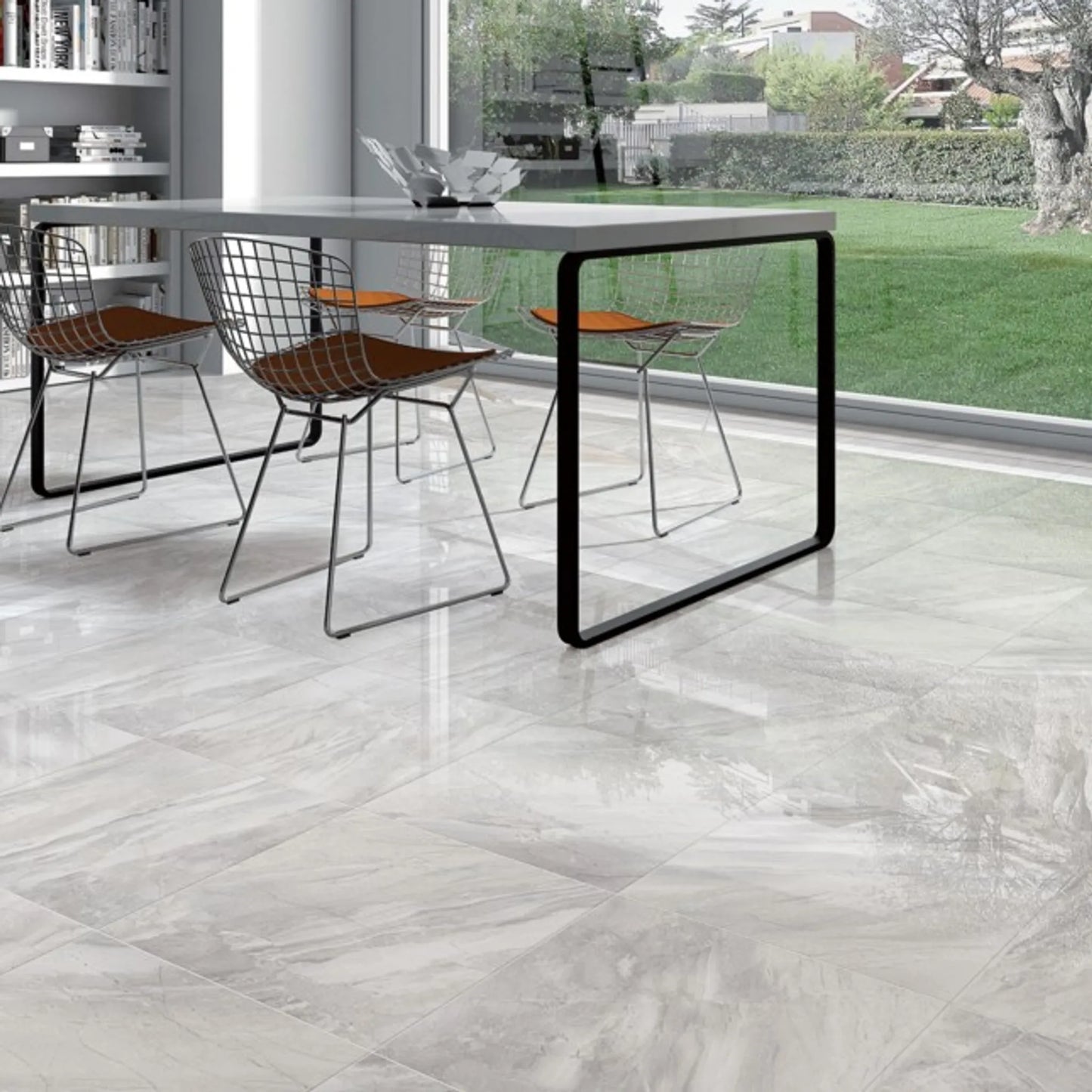 Tivoli Pearl Super Gloss