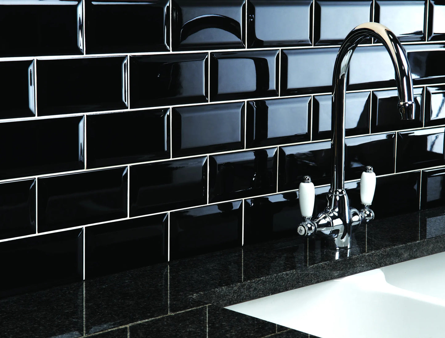 BRILLIANT BLACK BISELADO 10X20- SQM