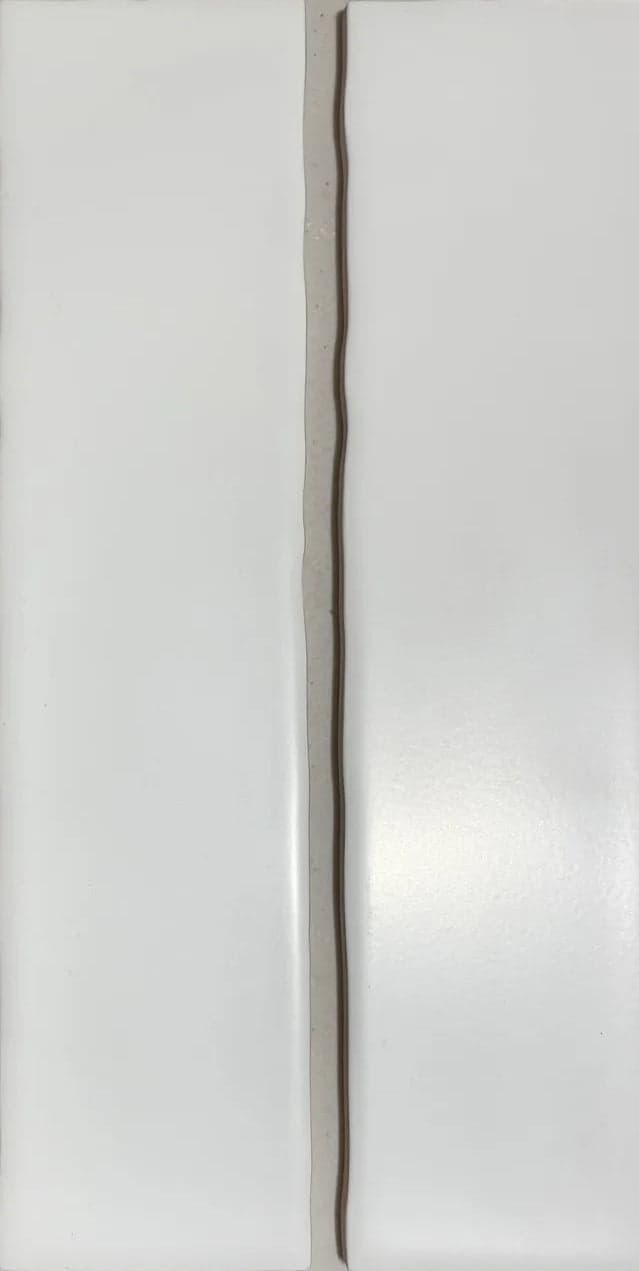 Sassy Matt White Wave Edge