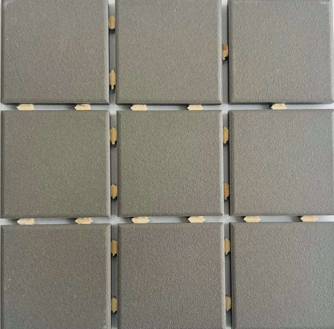 Suki Charcoal Mosaic (Dot Mount), photo 1