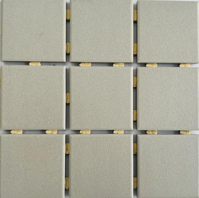 Suki Pale Grey Mosaic (Dot Mount)