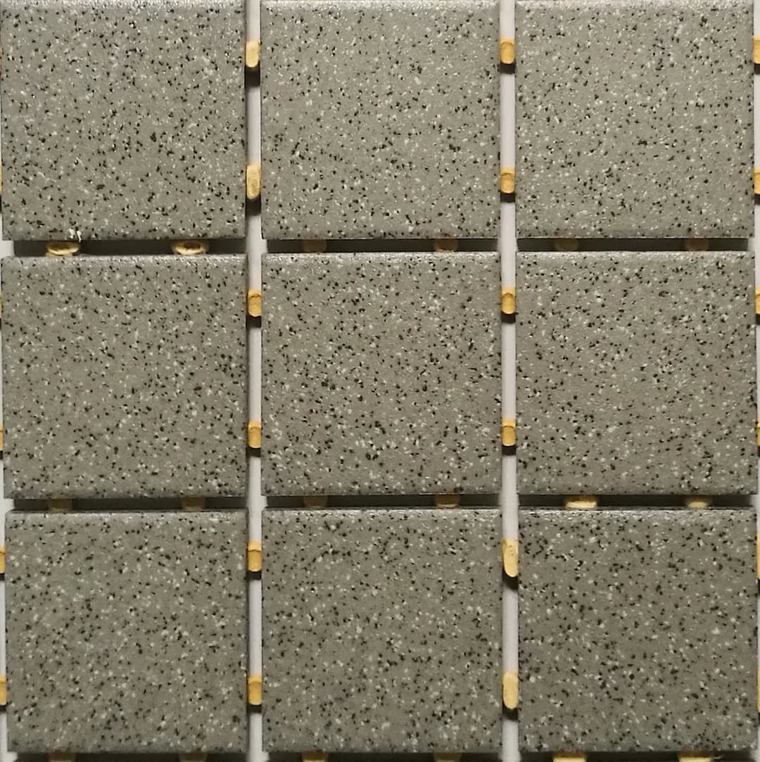 Suki Speckled Pewter Mosaic (Dot Mount), photo 1
