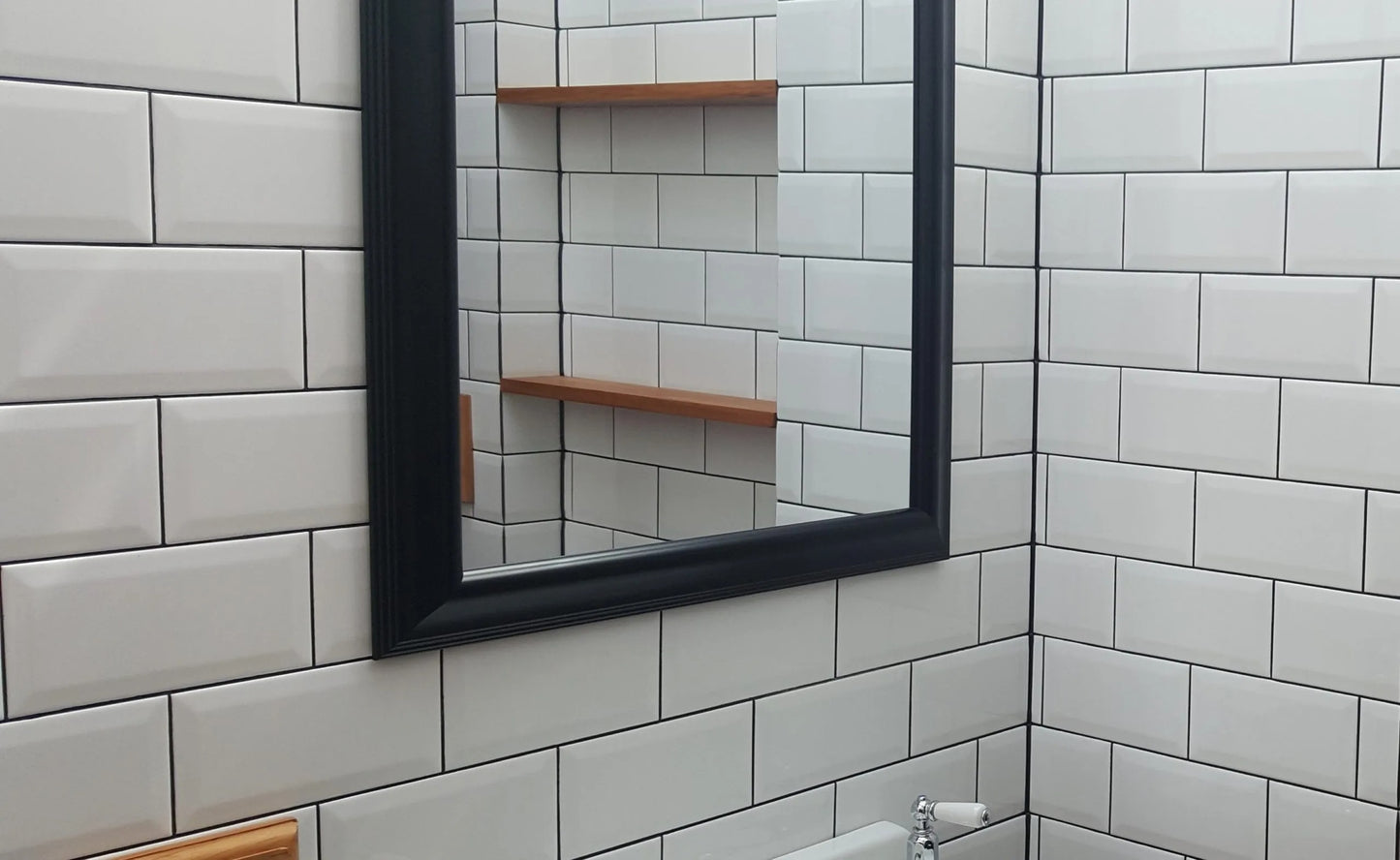 BRILLIANT WHITE BISELADO 10X20-SQM