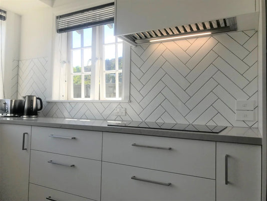 Sassy Gloss White Plain 75×300mm | m²